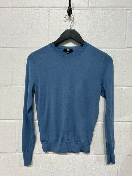 Women's XS 100% Merino Wool Sweater, Uniqlo