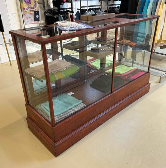 Fixtures  -  Victorian Glass Cabinet