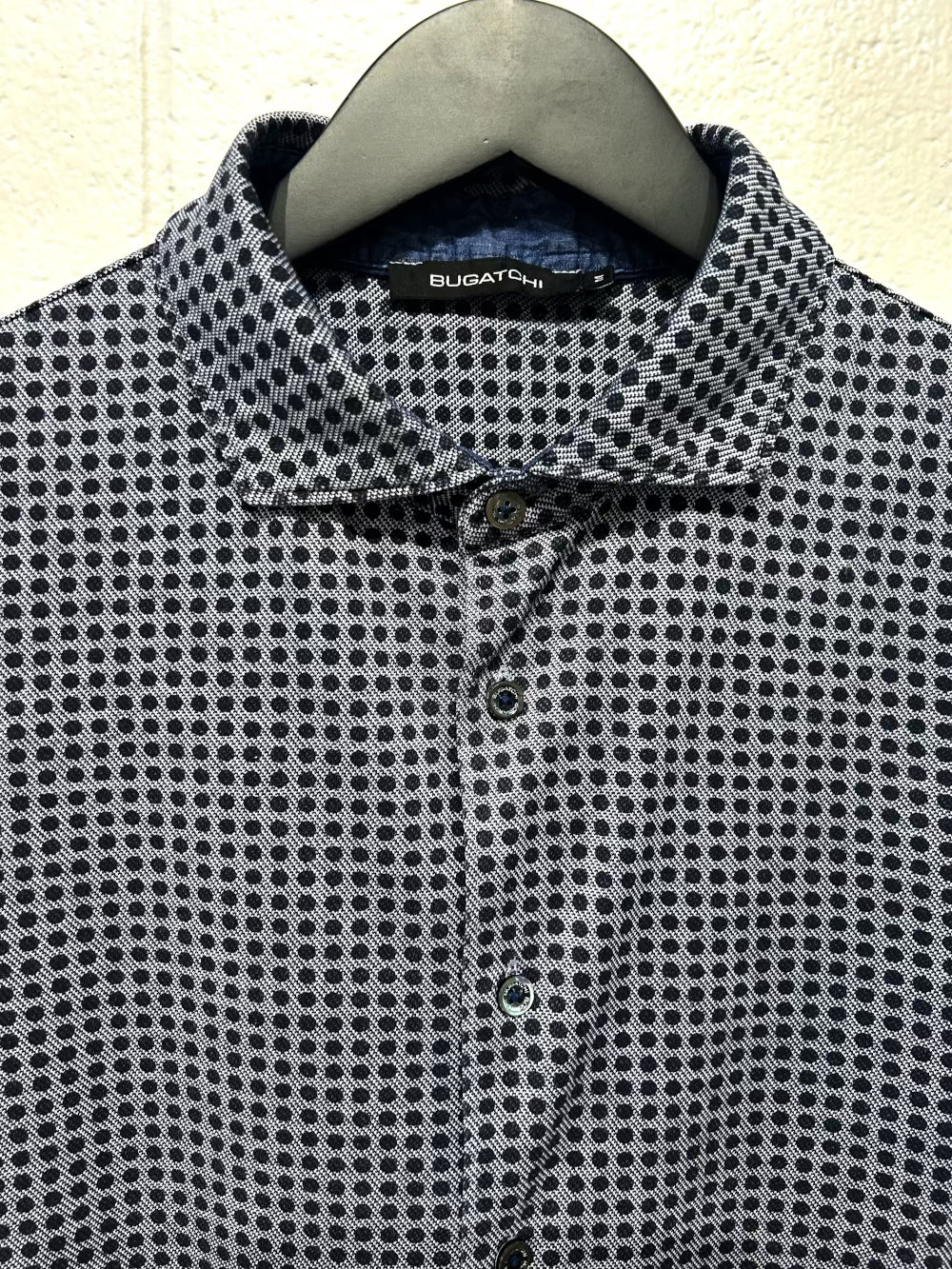 Men's M 100% Cotton Knit Shirt,  Long Sleeve, Button Up, Navy Dot Pattern, Spread Collar, Bugatchi