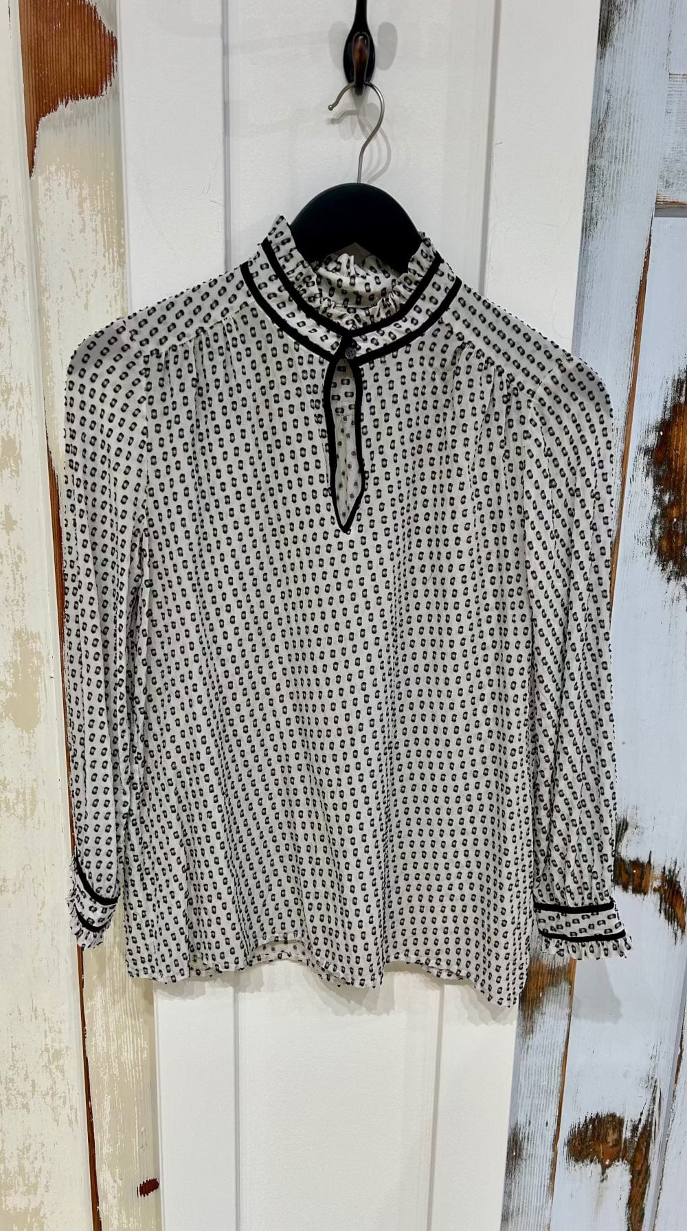 Women's 6 Top Blouse Silk, Ruffle Collar and Long Sleeve, Keyhole - Black and White, J Crew