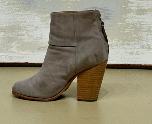 Women's Shoes - 36 EU/ 6 US, Rag & Bone, Newbury Taupe Nubuck Leather Stacked Heel Ankle Boot, Leather Sole, Rear Zip