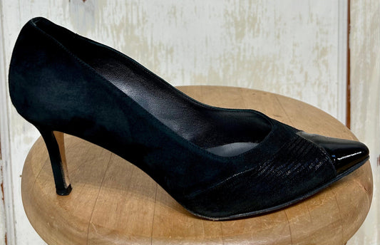 Vintage Women's Shoes - 8 C US, Roberto Capucci Black Suede Leather Heels, Leather Sole, Patent Toe