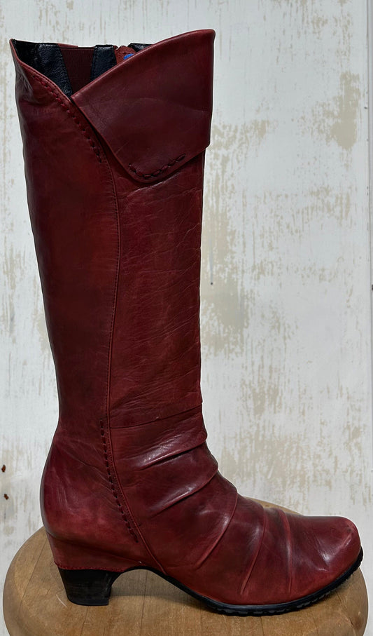 Women's Shoes - EU39 / approx 8.5 US, Canal Grande, "Cresta Sangria", Wine Leather Tall Boot, Heels