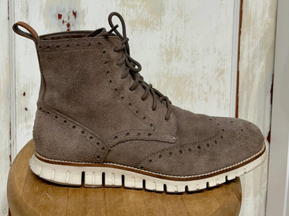 Men's Shoes - US 10M, Cole Haan Lace-up Ankle Boot, "Ogran" Taupe Suede Leather Upper, Brogue, Fleece Lined, Rubber Lug Sole