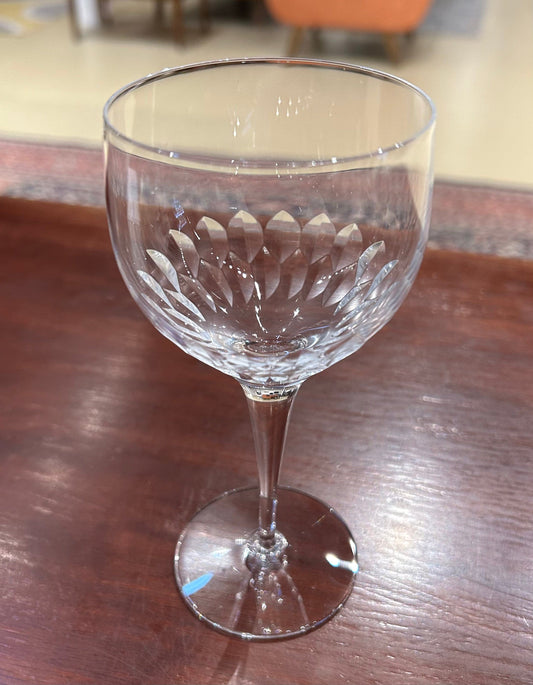 Local Pickup Only - Set of 6 Petal Etched Crystal Wine Glasses