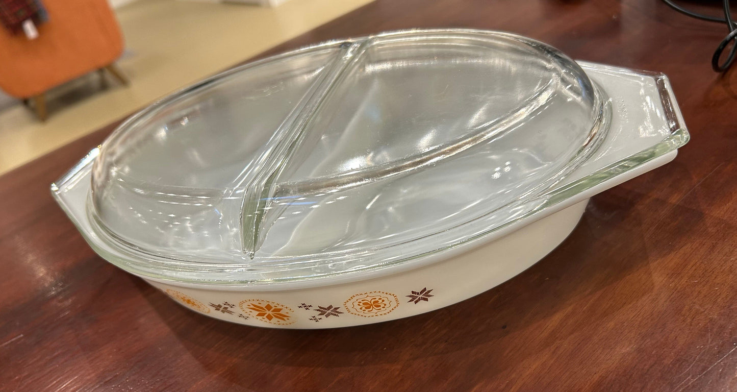 Local Pickup Only - Vintage Pyrex Divided Oval Casserole Dish Town and Country 1.5qt with lid