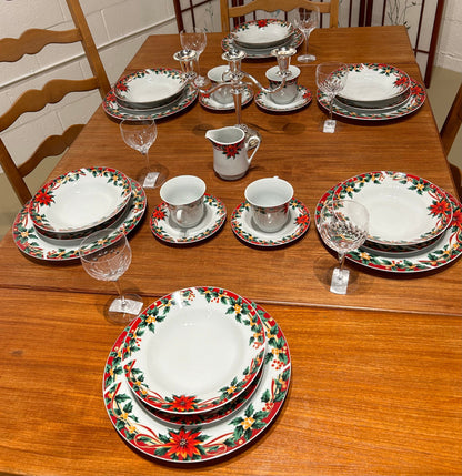 Christmas Pattern Poinsettia Dining Set, 4 full Settings and extras