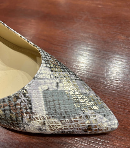 Women's Shoes - 8M US, Guess, Gold and Grey Snake Print