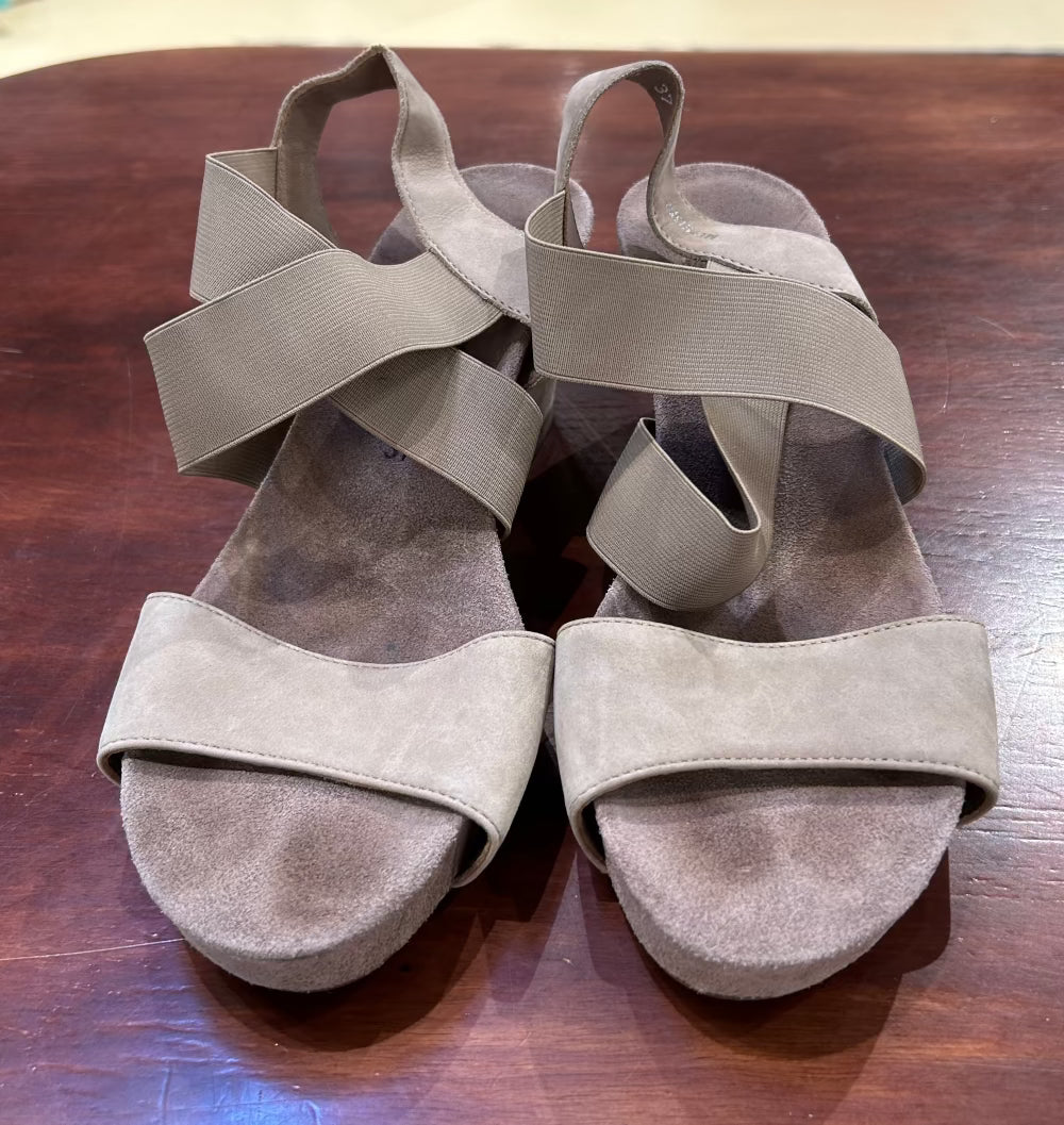 Women's Shoes Sandals - 6.5 US/37 EU, Beige Suede Leather, Mephisto