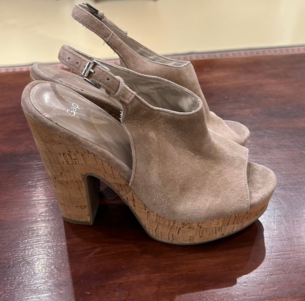 Women's Shoes - 7 US Beige Suede Leather Cork Platform Sandals Gap