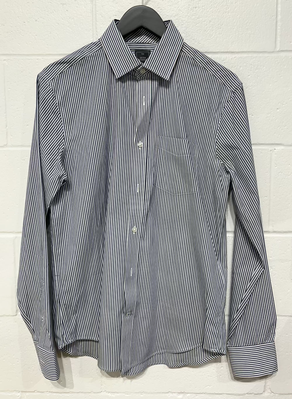 Men's S 100% Cotton Shirt, Long Sleeve, Button Up, Blue Stripe, Gap, NWT New with Tags