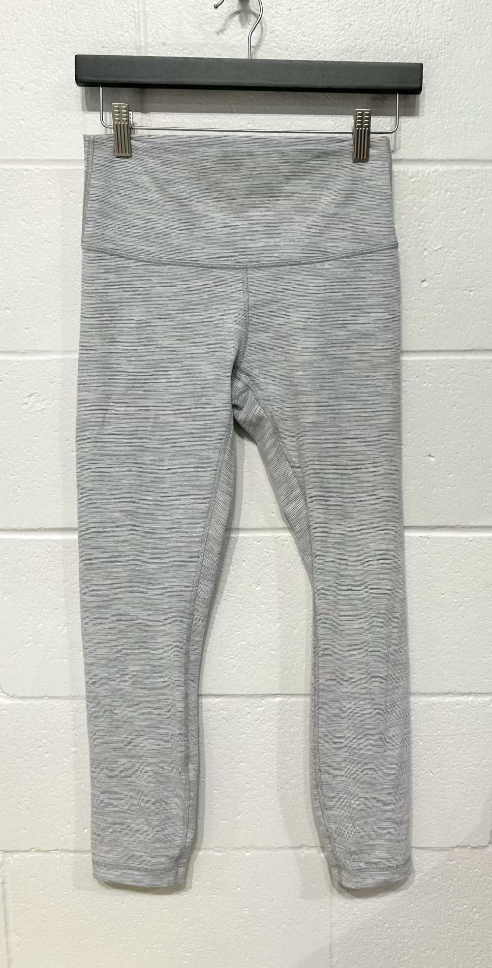 Women's 6 Cropped Legging - Grey Microstripe, Lululemon