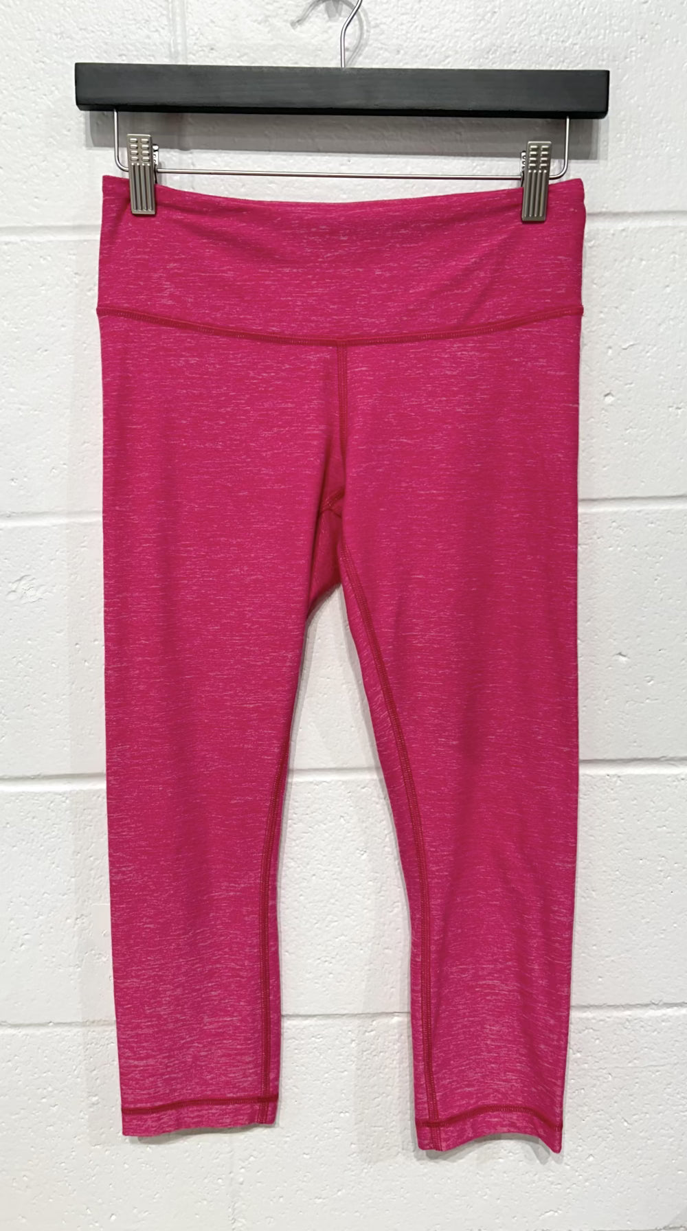 Women's 6 Cropped Legging - Hot Pink Microstripe, Lululemon