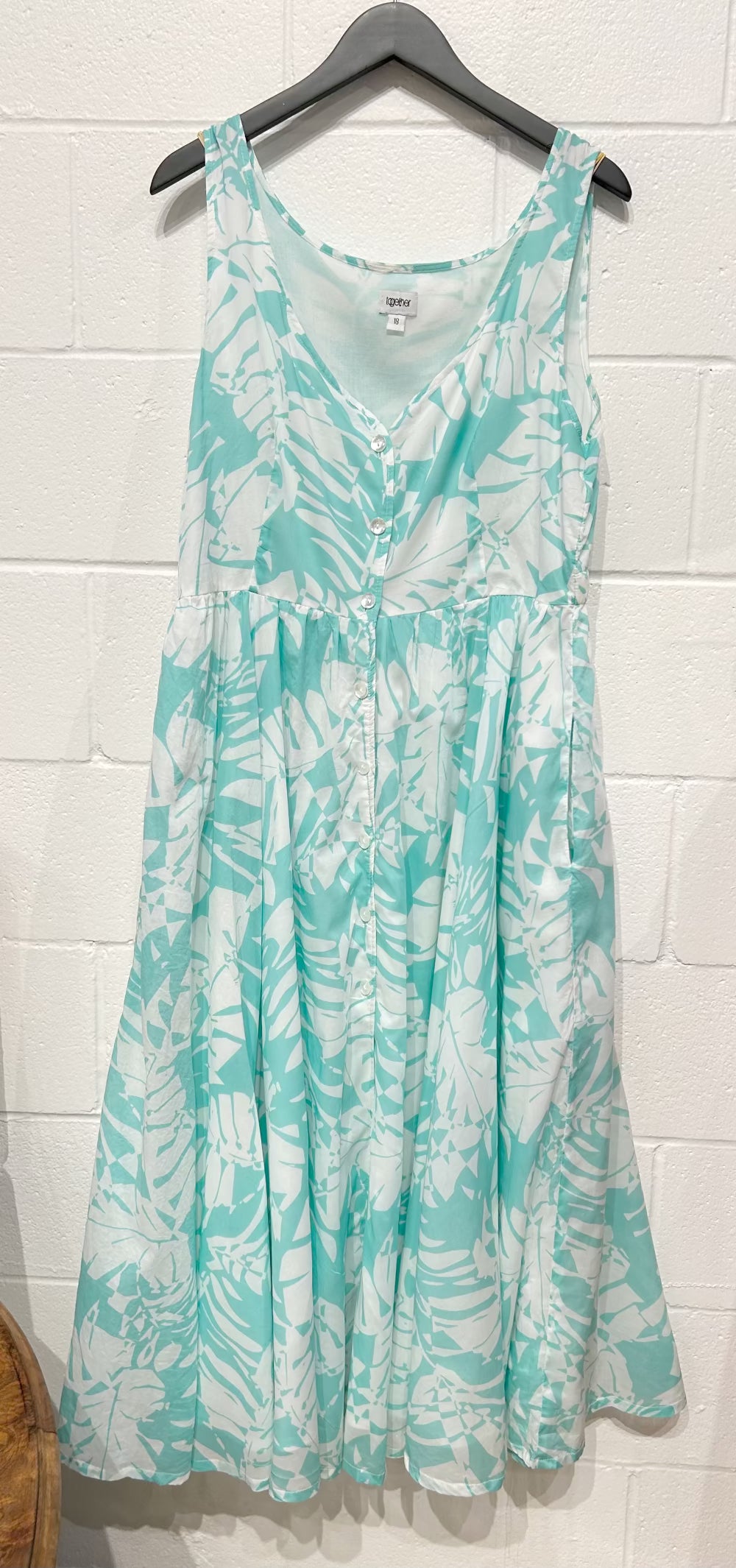 Women's Dress 18, 100% Cotton, Sleeveless, Button-up, Long, Green/White Palm Print, Together