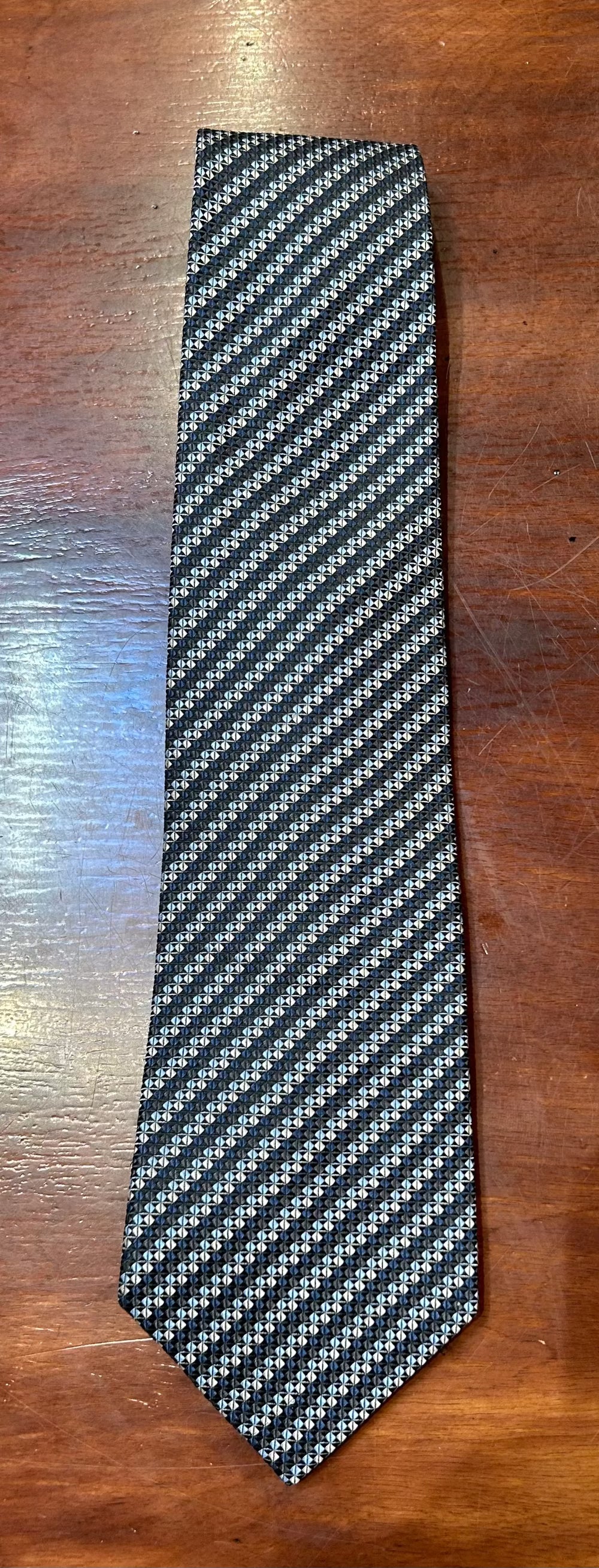 Paul Moretti 100% Silk Tie  Navy/Silver/Beige Geometric - Men's Ties