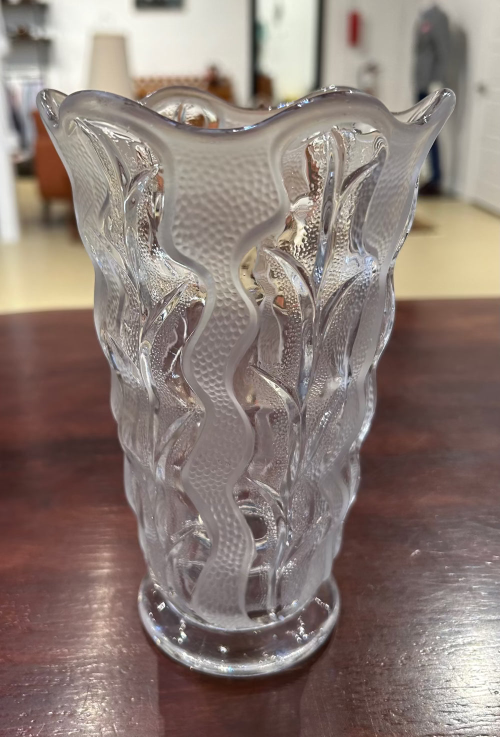 Local Pickup Only - Medium Wavy Leaf Vase Incised Glass Wavy Edge