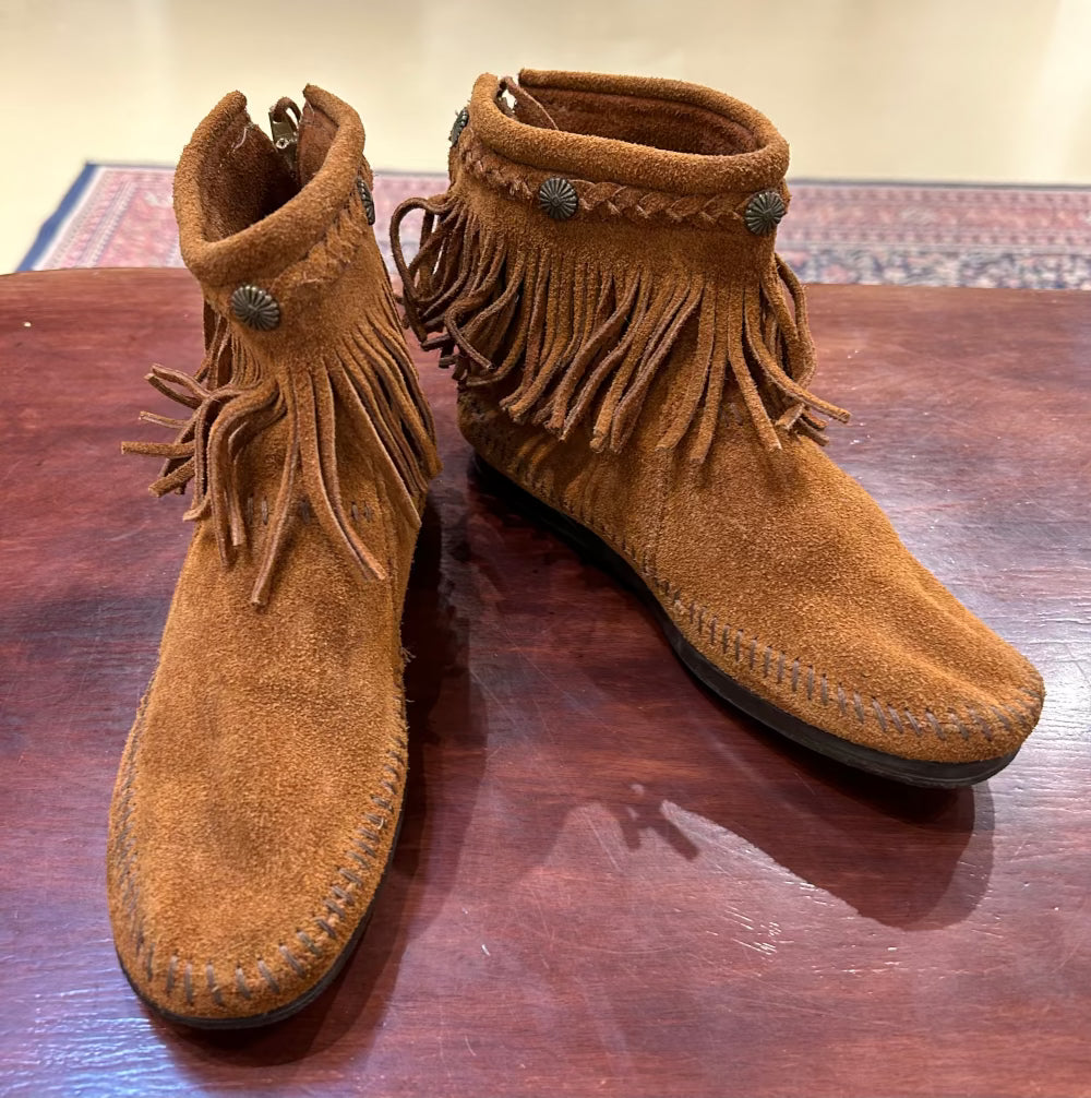 Women's Shoes - 7 US, Minnetonka, Brown Suede Leather Moccasin Fringe Ankle Boot, Synthetic Sole