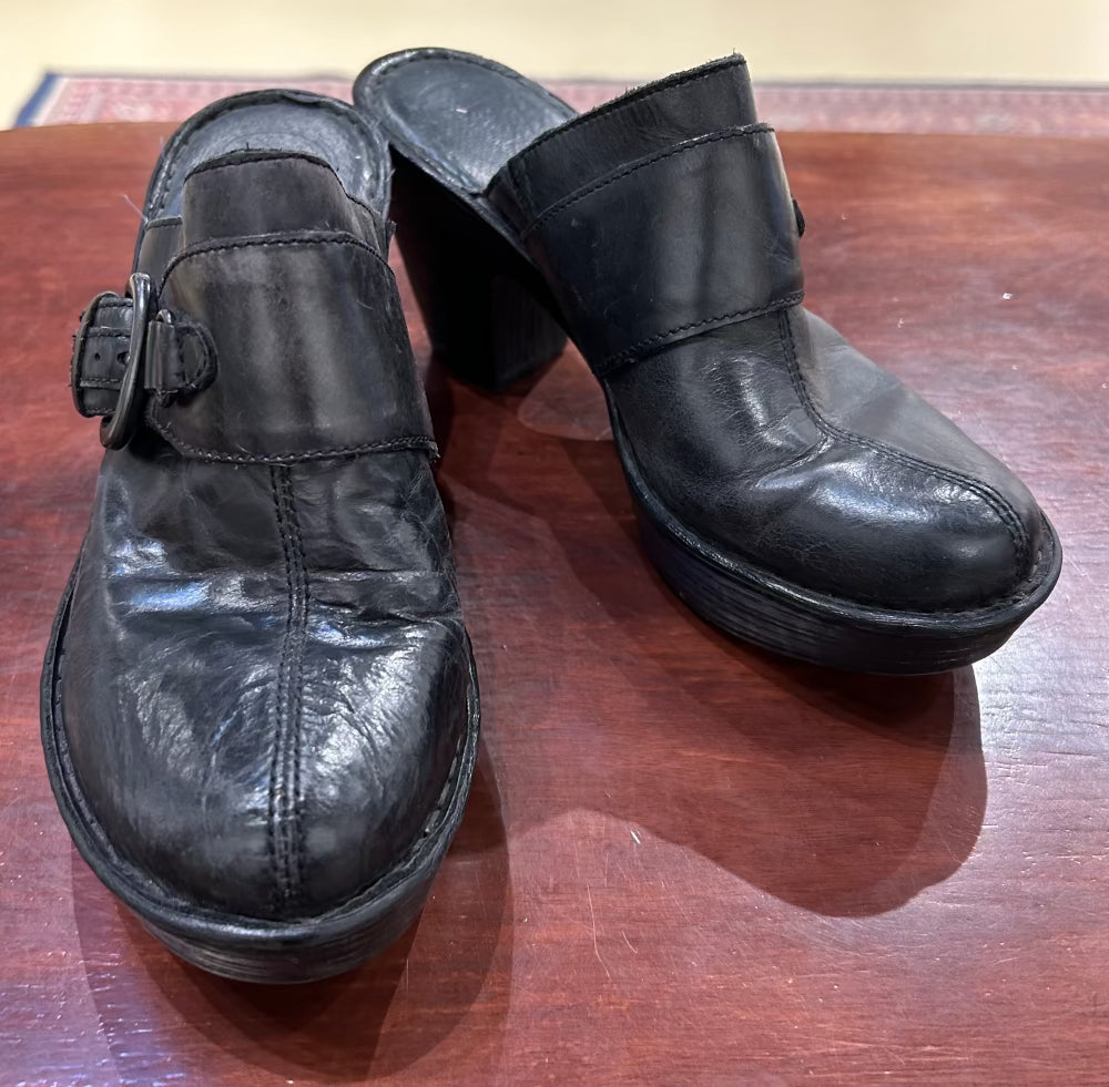 Women's Shoes - Born Clog Black Leather Size 8