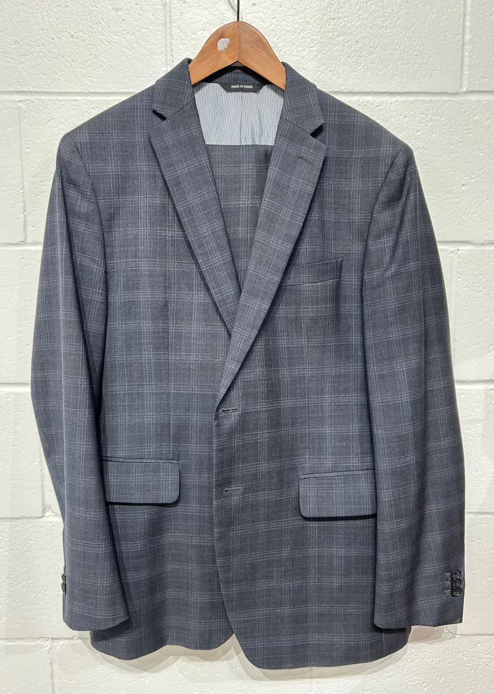 Men's 40R Suit Banana Republic 100% Wool Grey Glen Plaid