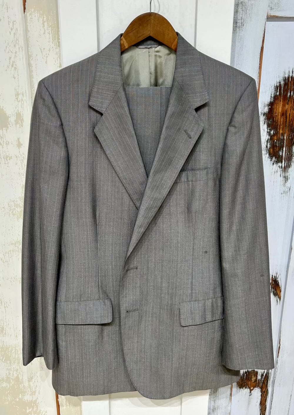 Vintage Men's 42L Suit, 100% Wool, Light Grey Red Stripe, Lanvin