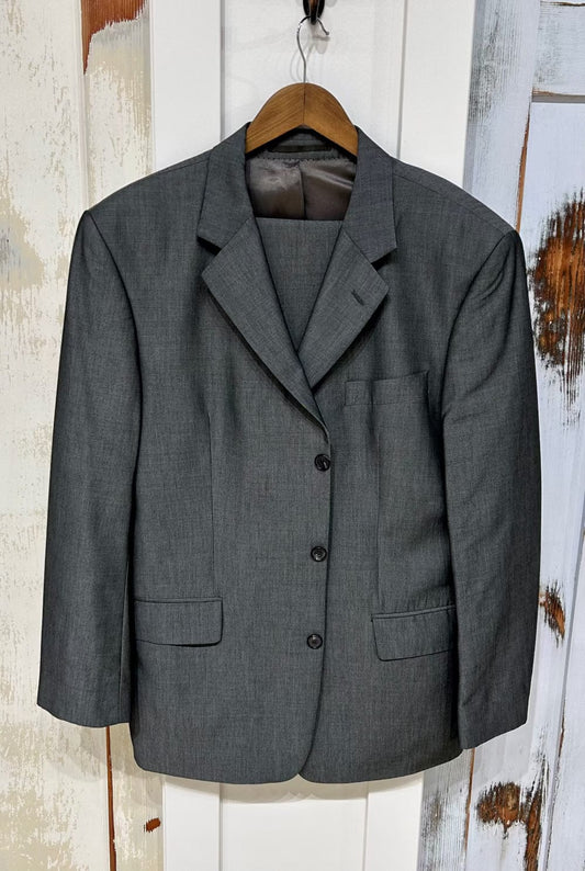 Vintage Men's 42R Suit, 3 Button, Wool Blend, Charcoal Grey, Stones