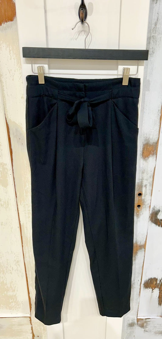 Women's S/30 Trouser, Single Pleat Tie Waist, Straight Crop VM Breeze HW Loose Tie Pant - Black, Vero Moda